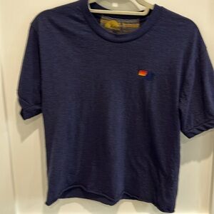 Aviator Nation basic boyfriend tee. Size medium. Heather navy.
